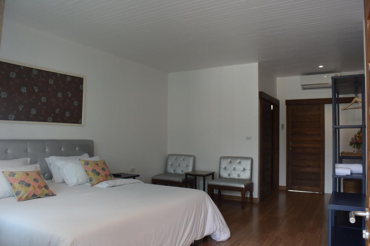 Phetcharat Grand Hotel Maesot Mae Sot Εξωτερικό φωτογραφία